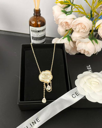 [⭐Mirelle]Cloud Pearl Mother-of-Pearl Diamond Chain Pendant Necklace