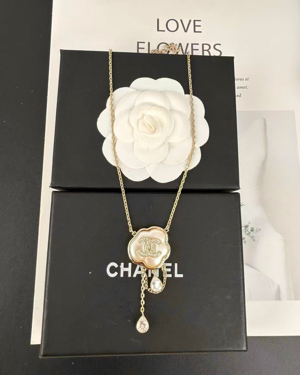 [⭐Mirelle]Cloud Pearl Mother-of-Pearl Diamond Chain Pendant Necklace
