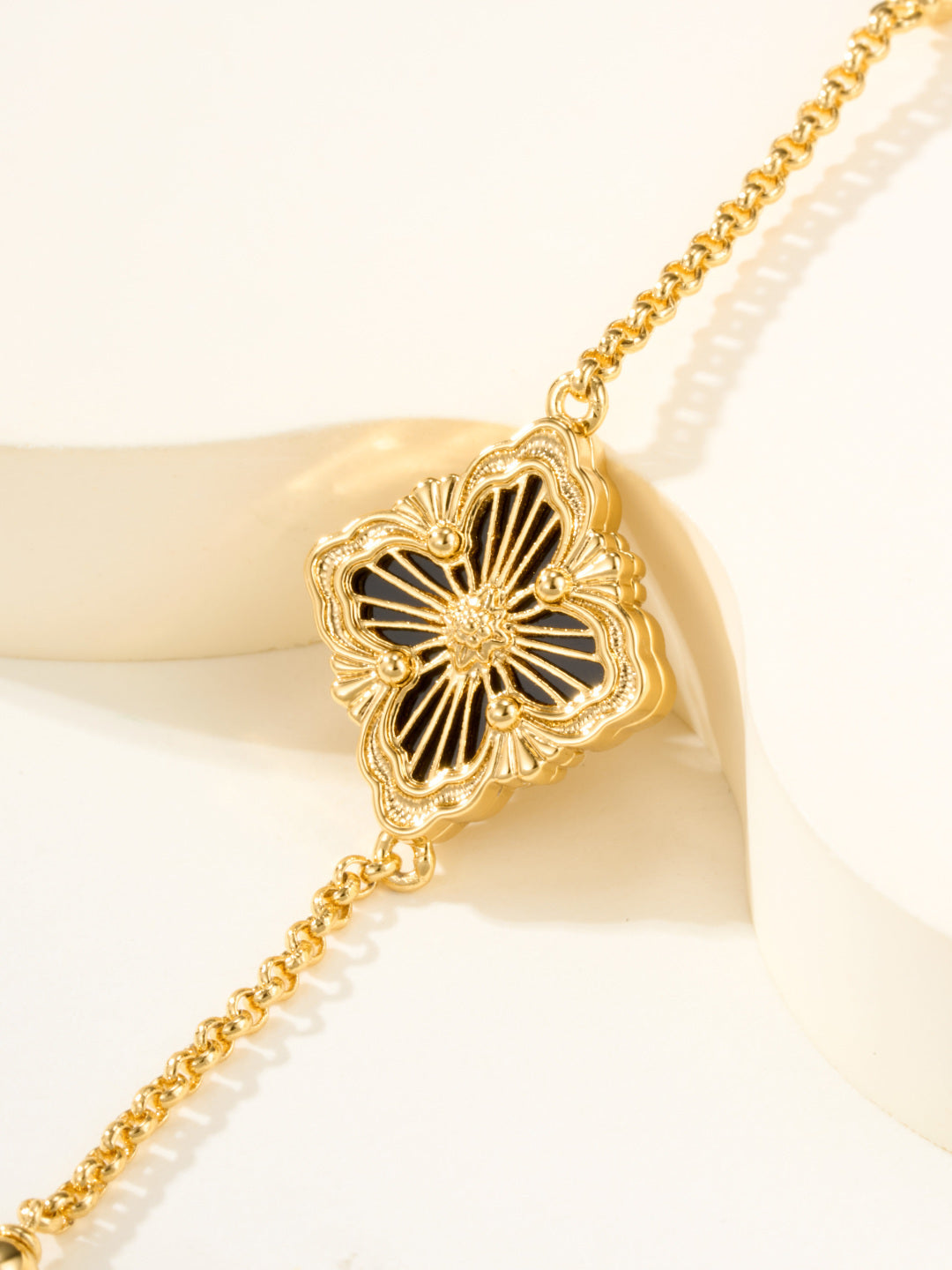 [⭐Mirelle]B.C.L ENAMELED One-Flower Bracelet（Various Colors)