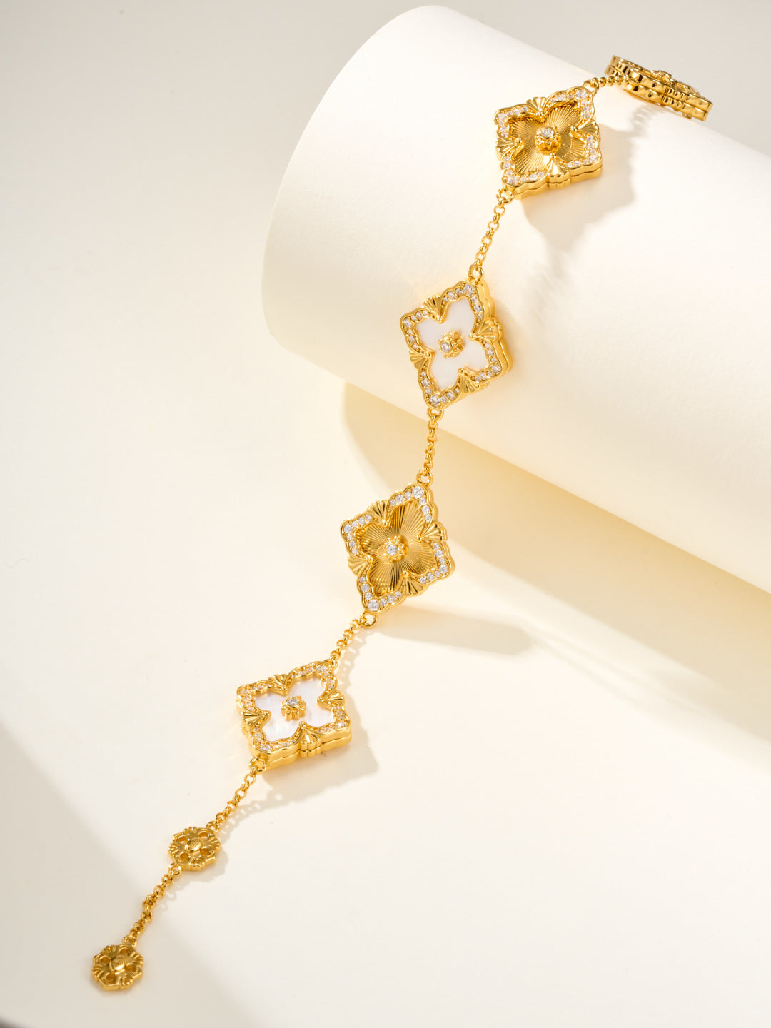 [⭐Mirelle]B.C.L ENAMELED Five-Flower Bracelet（Various Colors) BIG SIZE