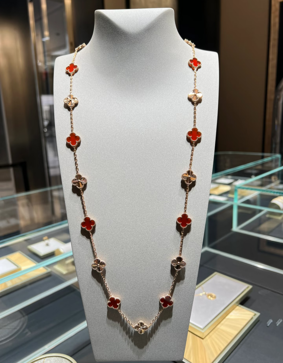 [⭐Mirelle]CLOVER 20 MOTIFS LASER CARNELIAN NECKLACE