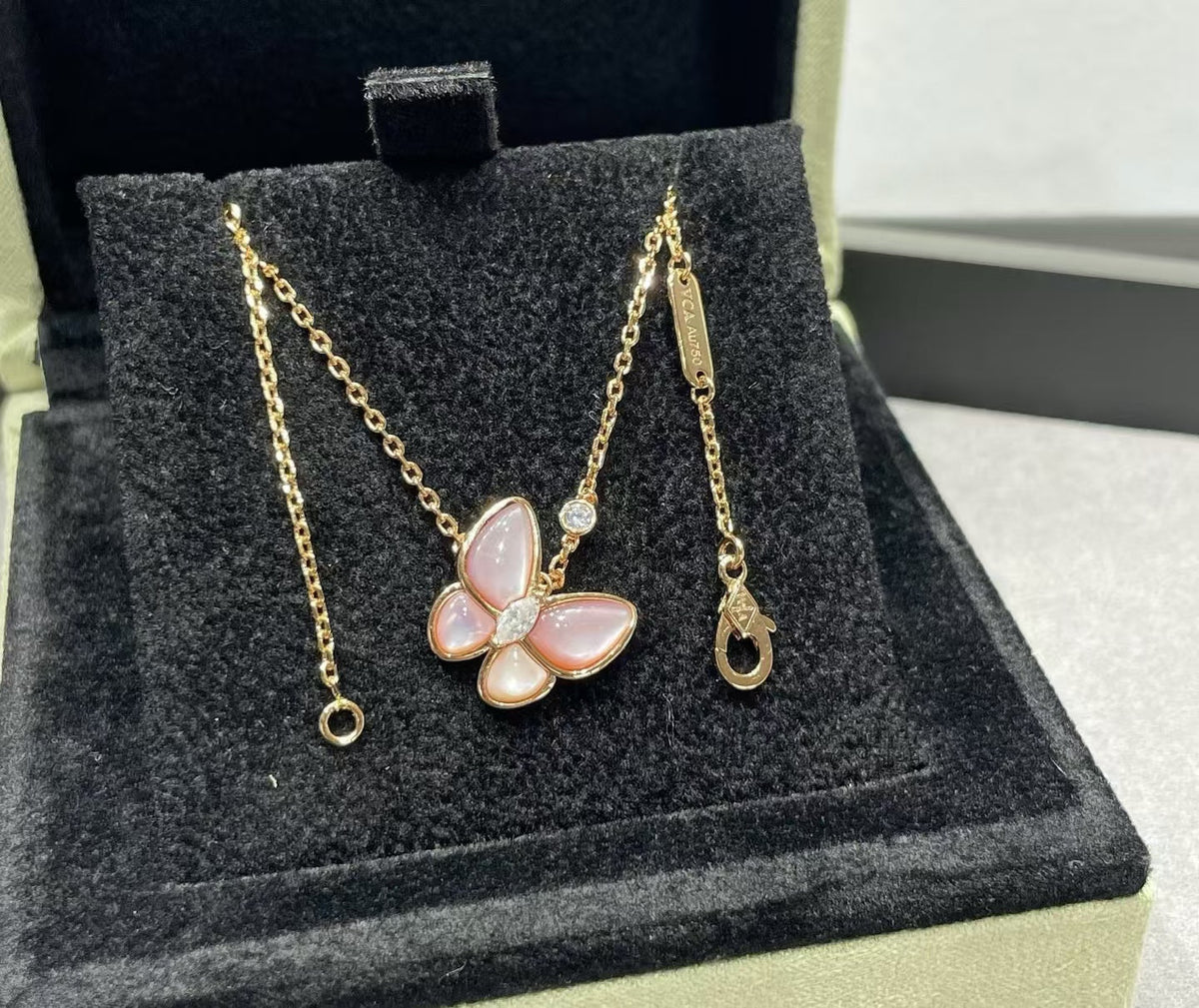 [⭐Mirelle]BUTTERFLY PINK MOTHER-OF-PEARL DIAMOND NECKLACE