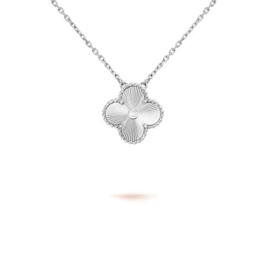 [⭐Mirelle]CLOVER  15MM DIAMOND LASER NECKLACE SILVER