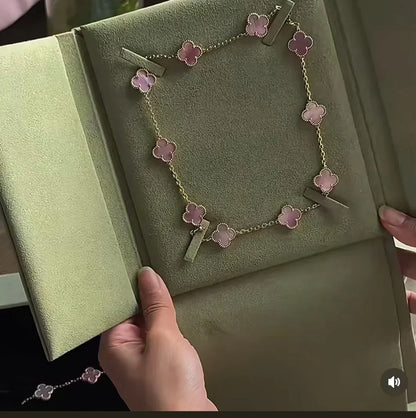 [⭐Mirelle Jewellery] Pink Necklace with Ten Clover Designs