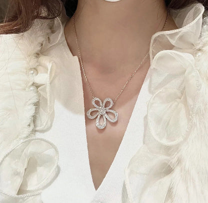 [⭐Mirelle]FLOWERLACE NECKLACE FULL DIAMONDS