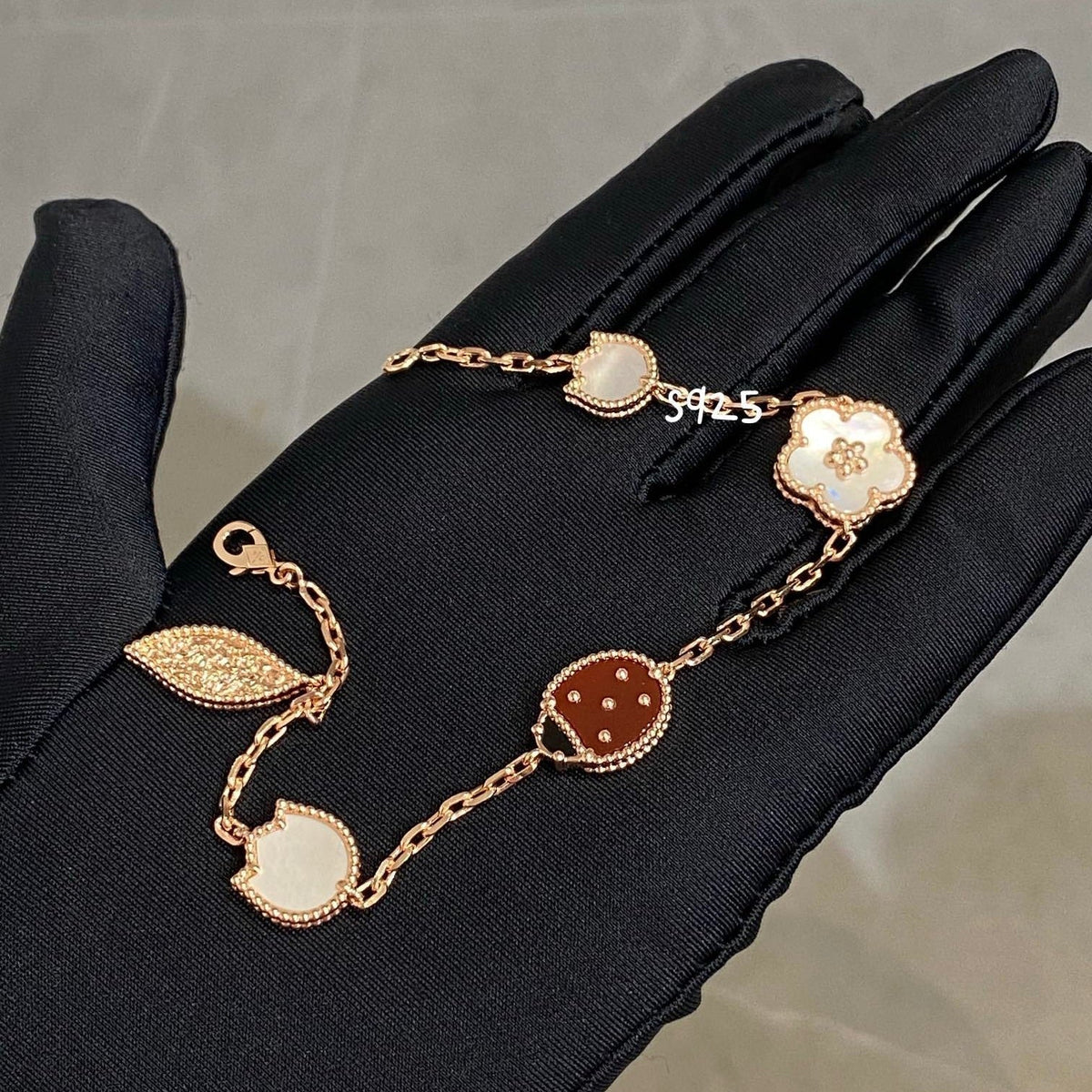 [⭐Mirelle]LUCKY SPRING 5 MOTIF BRACELET