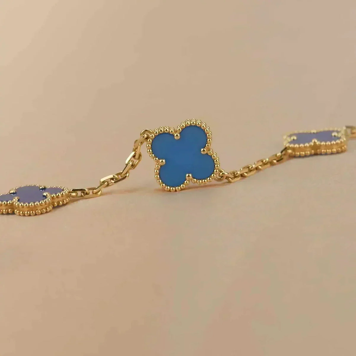 [⭐Mirelle] CLOVER 5 MOTIF BLUE AGATE BRACELET COLLECTION