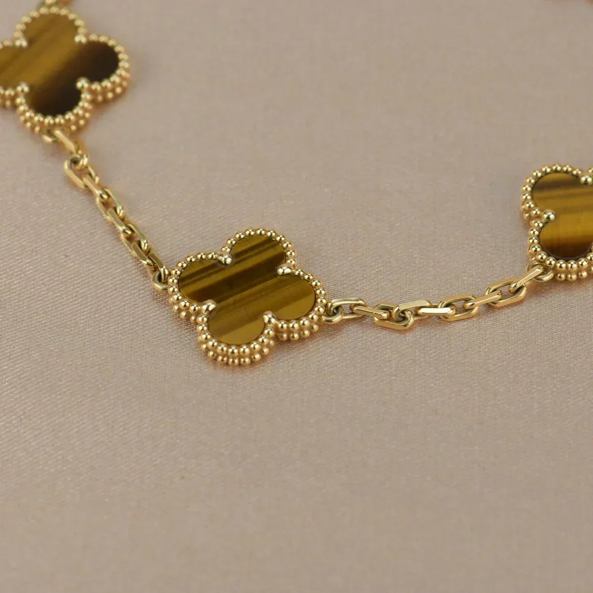 [⭐Mirelle] CLOVER 5 MOTIFS TIGER EYE BRACELET COLLECTION