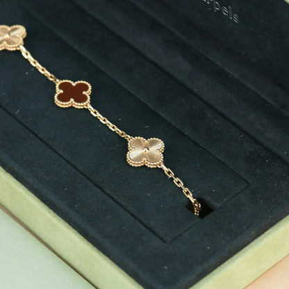 [⭐Mirelle] CLOVER 5 MOTIF RED CORNELIAN BRACELET COLLECTION