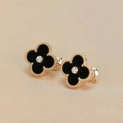 [⭐Mirelle]CLOVER MEDIUM 1 MOTIFS ONYX DIAMOND EARRINGS