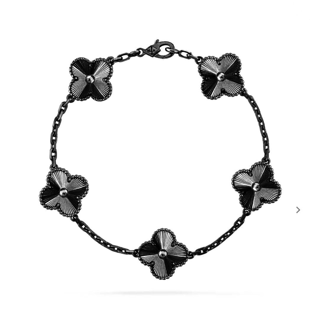 [⭐Mirelle]CLOVER 5 MOTIF BLACK BRACELET