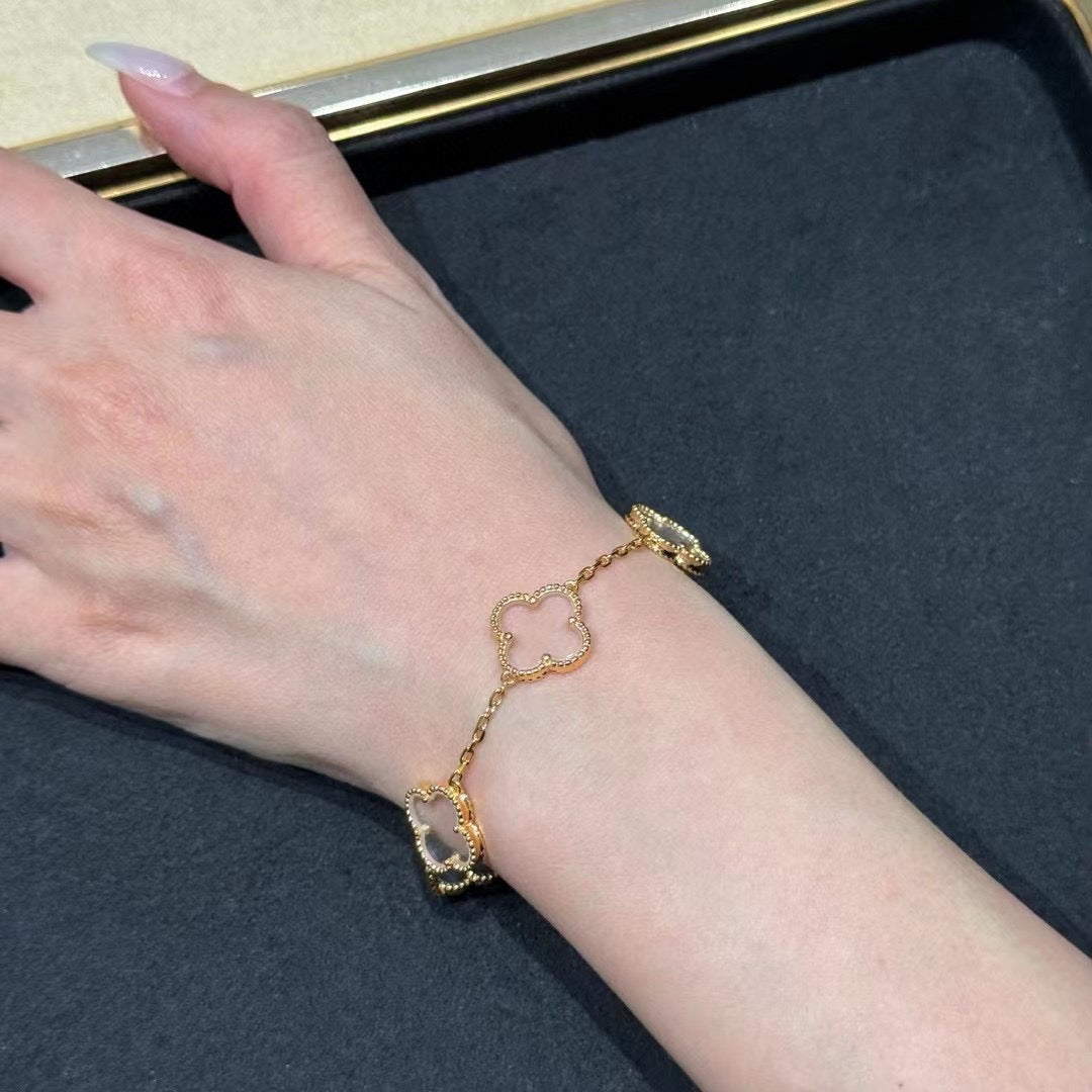 [⭐Mirelle]CLOVER 5 MOTIF ROCK CRYSTAL BRACELET