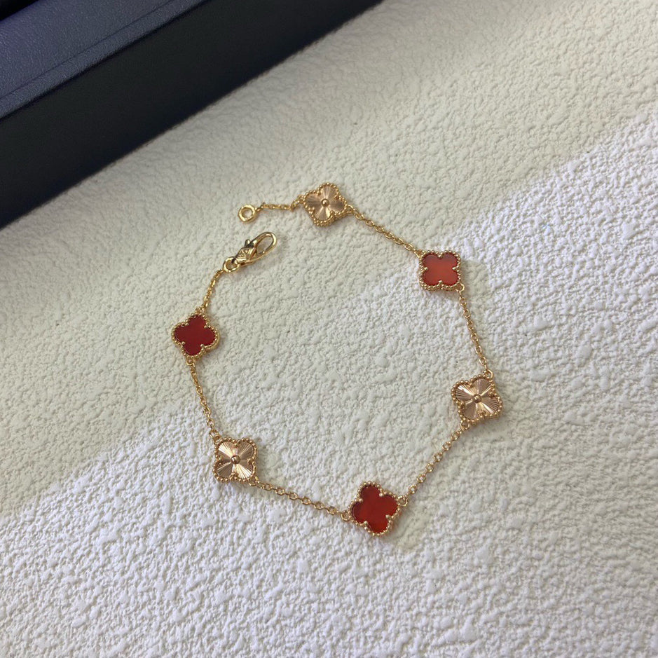 [⭐Mirelle]CLOVER 6 MOTIF RED AGATE LASER BRACELET