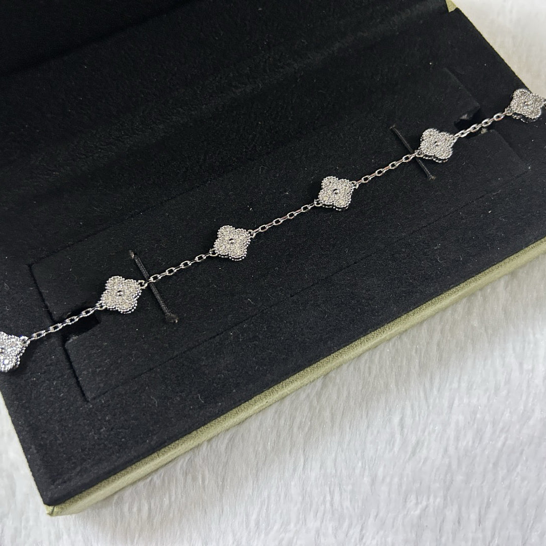 [⭐Mirelle]CLOVER 6 MOTIF DIAMOND BRACELET