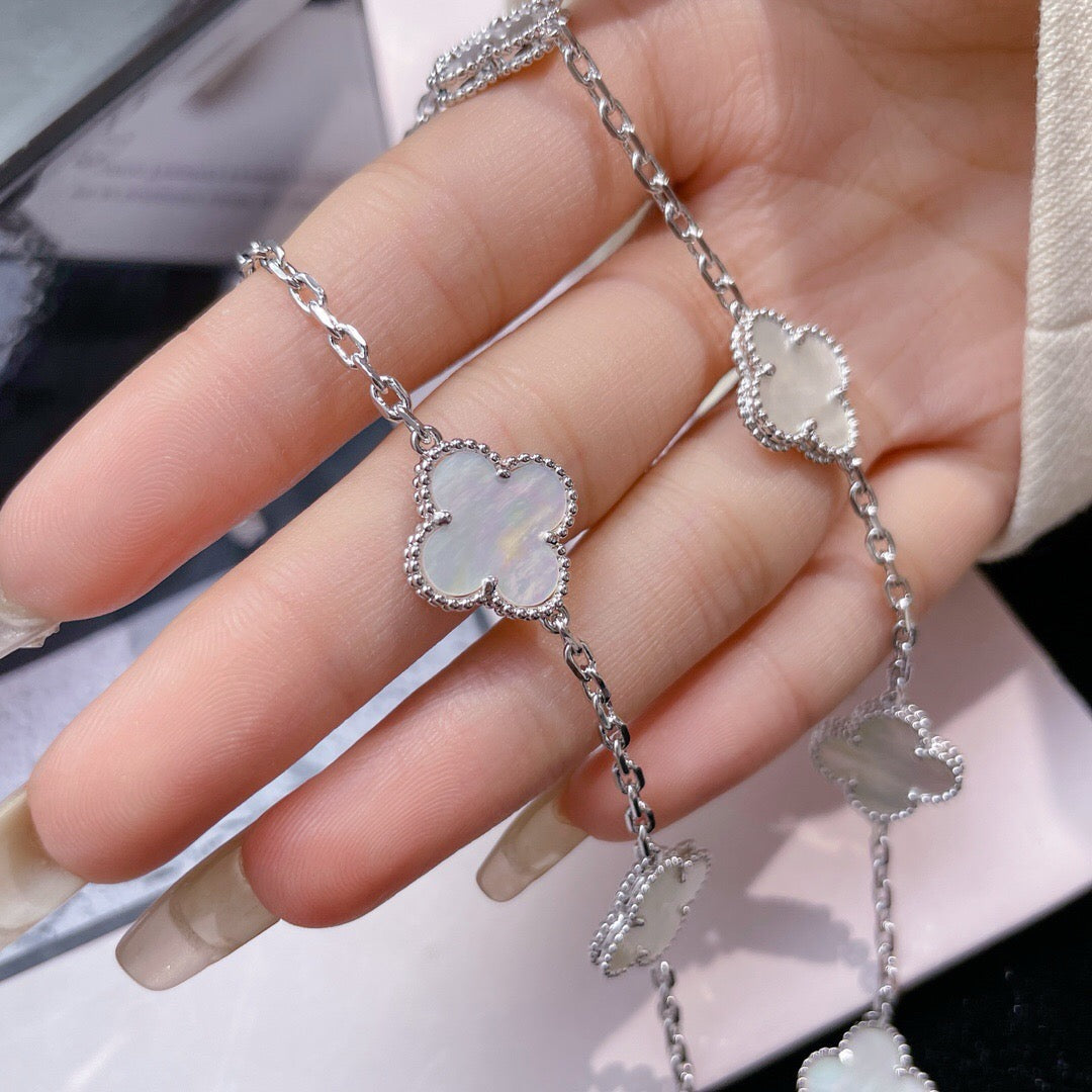 [⭐Mirelle]CLOVER 10 MOTIFS WHITE MOTHER OF PEARL NECKLACE