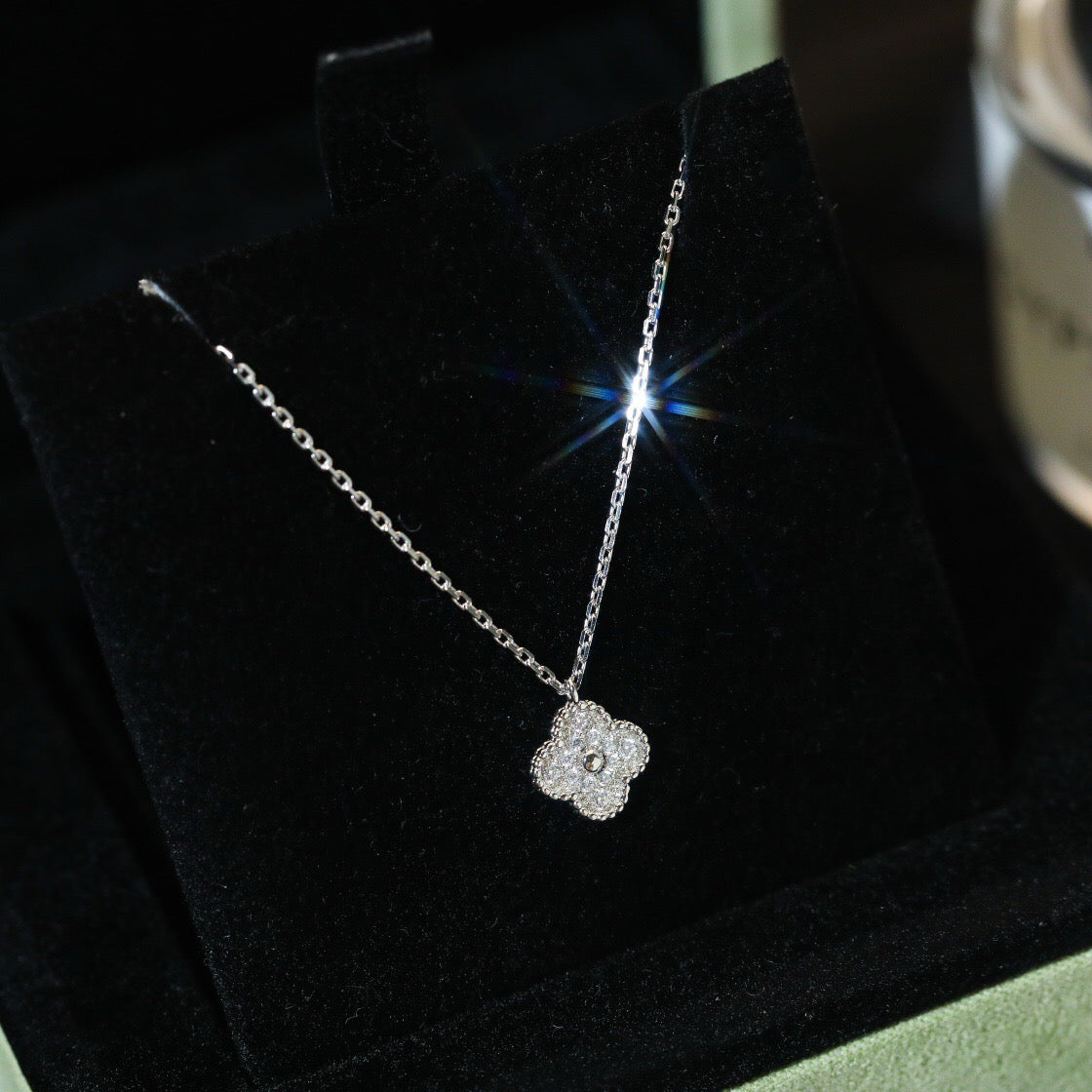 [⭐Mirelle]CLOVER MINI 9.5MM PENDANT DIAMOND NECKLACE