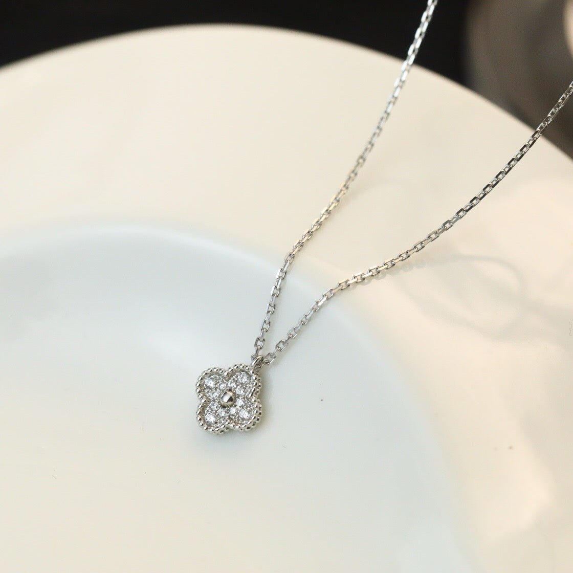 [⭐Mirelle]CLOVER MINI 9.5MM PENDANT DIAMOND NECKLACE