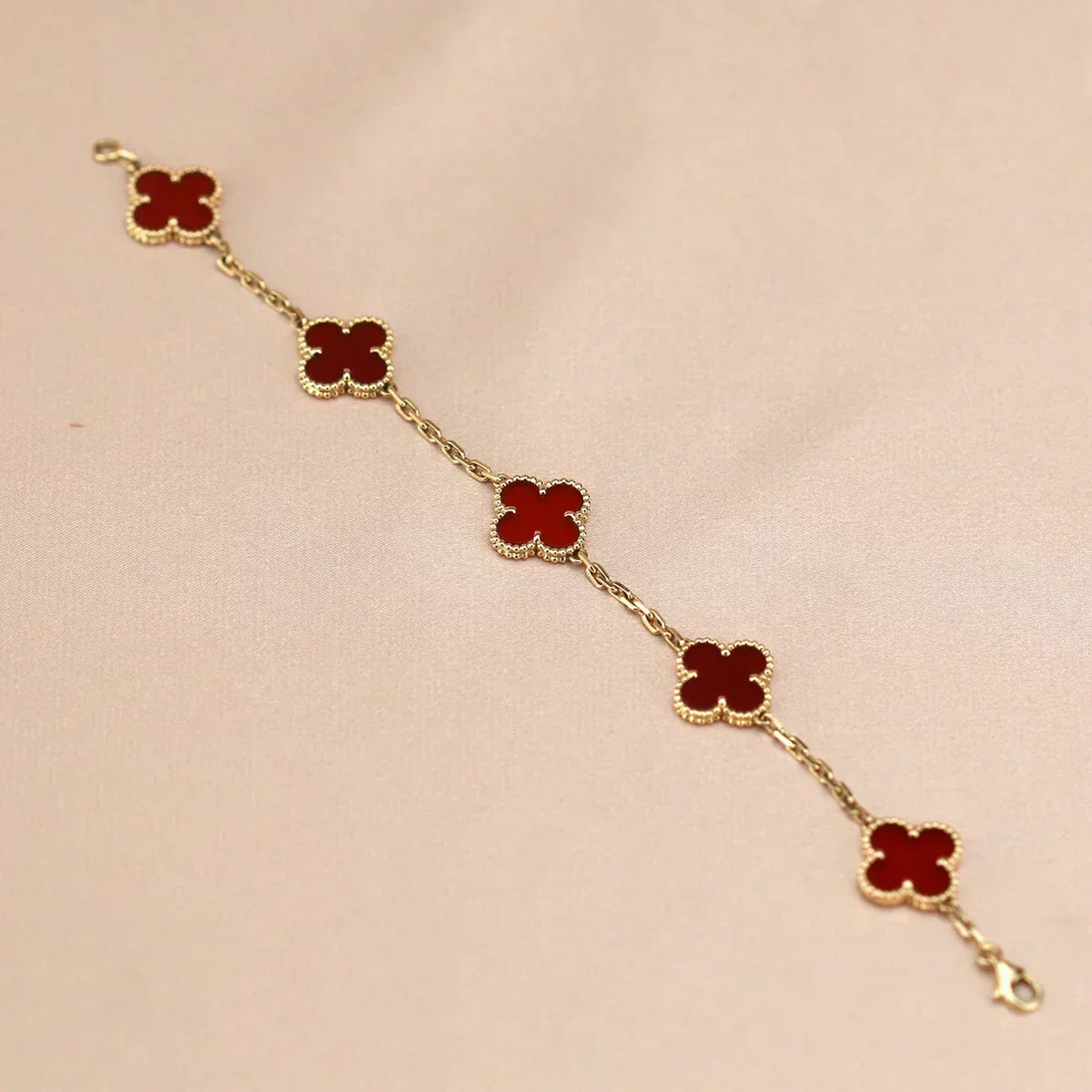 [⭐Mirelle] CLOVER 5 MOTIF RED CORNELIAN BRACELET COLLECTION