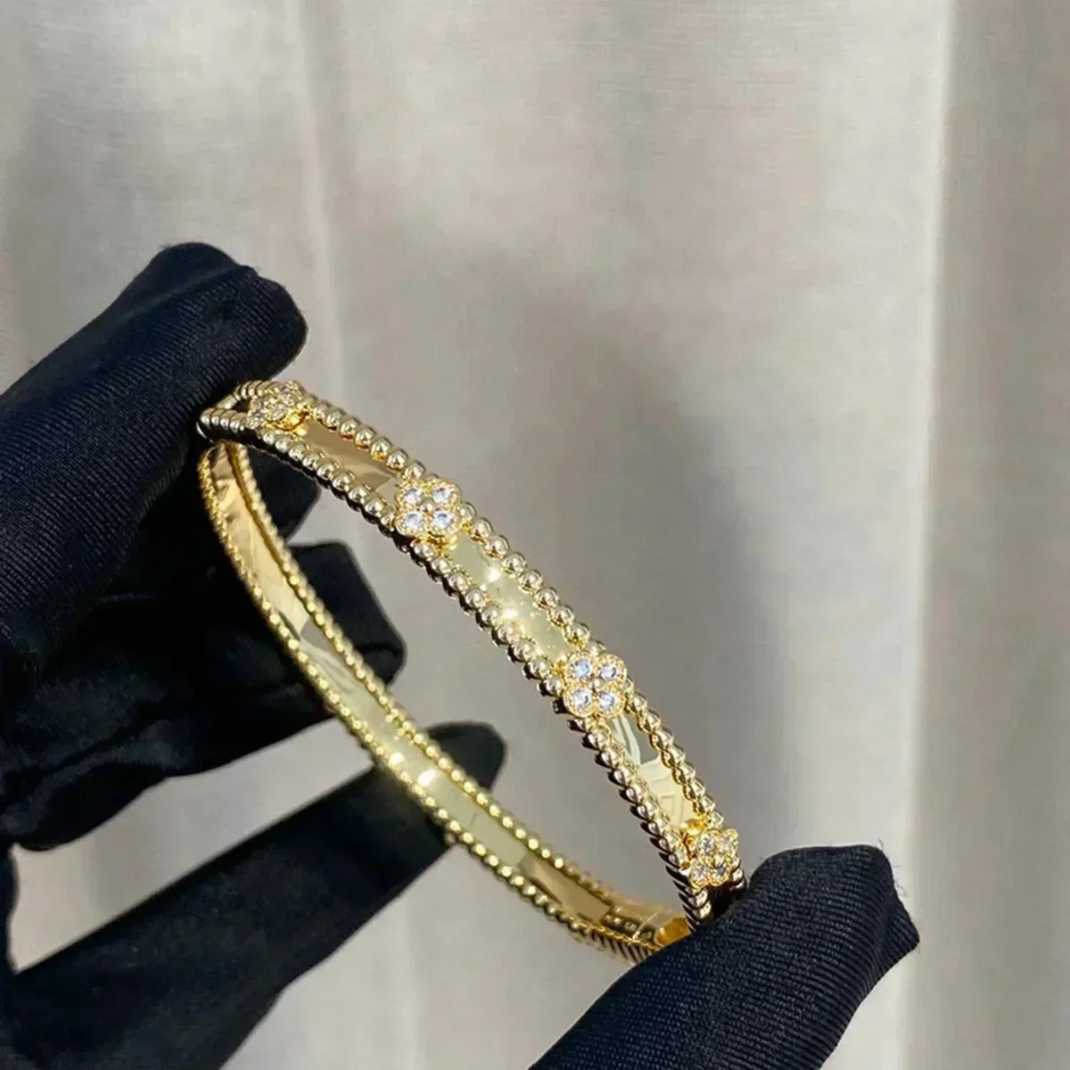 [⭐Mirelle]CLOVER BRACELET 4MM DIAMONDS
