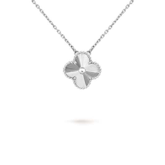 [⭐Mirelle]CLOVER 15MM LASER NECKLACE SILVER