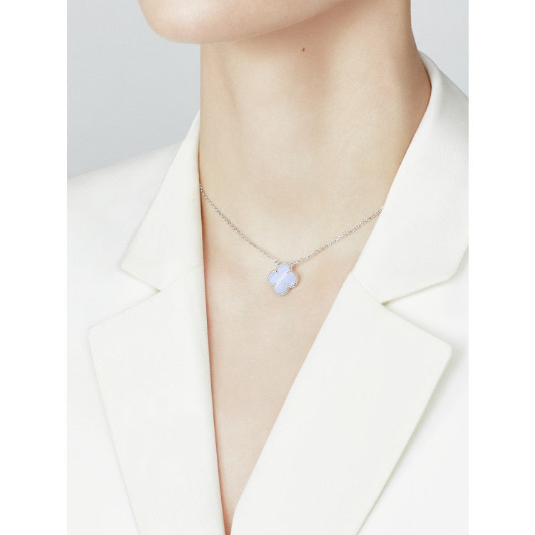 [⭐Mirelle]CLOVER 15MM BLUE CHALCEDONY NECKLACE SILVER