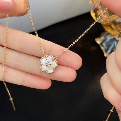 [⭐Mirelle]LUCKY  WHITE MOP  PLUM BLOSSOM NECKLACE