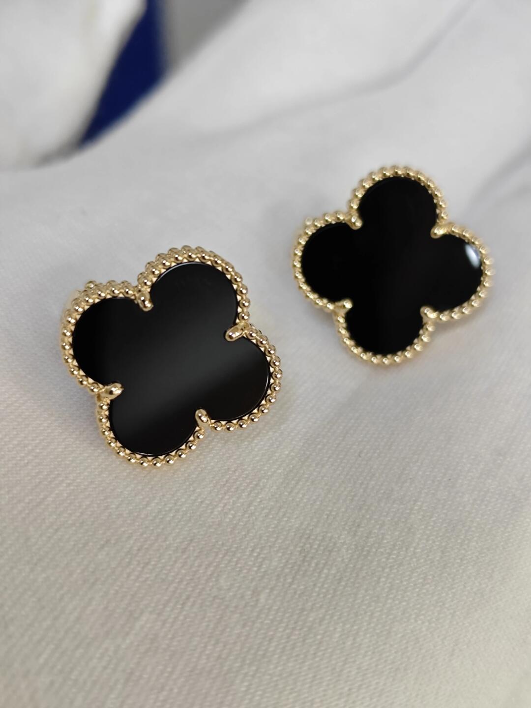 [⭐Mirelle]CLOVER 20MM BLACK MOP EARRINGS