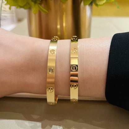 [⭐Mirelle]LOVE BRACELET 6.1MM BRUSHED