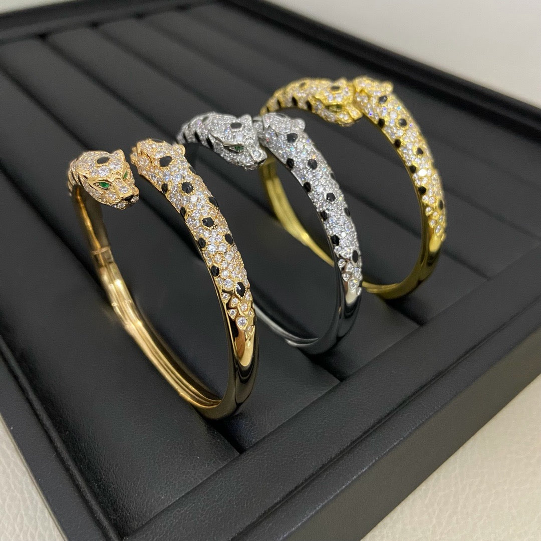 [⭐Mirelle]PANTHERE DOUBLE HEADED HALF DIAMOND OPEN BRACELET