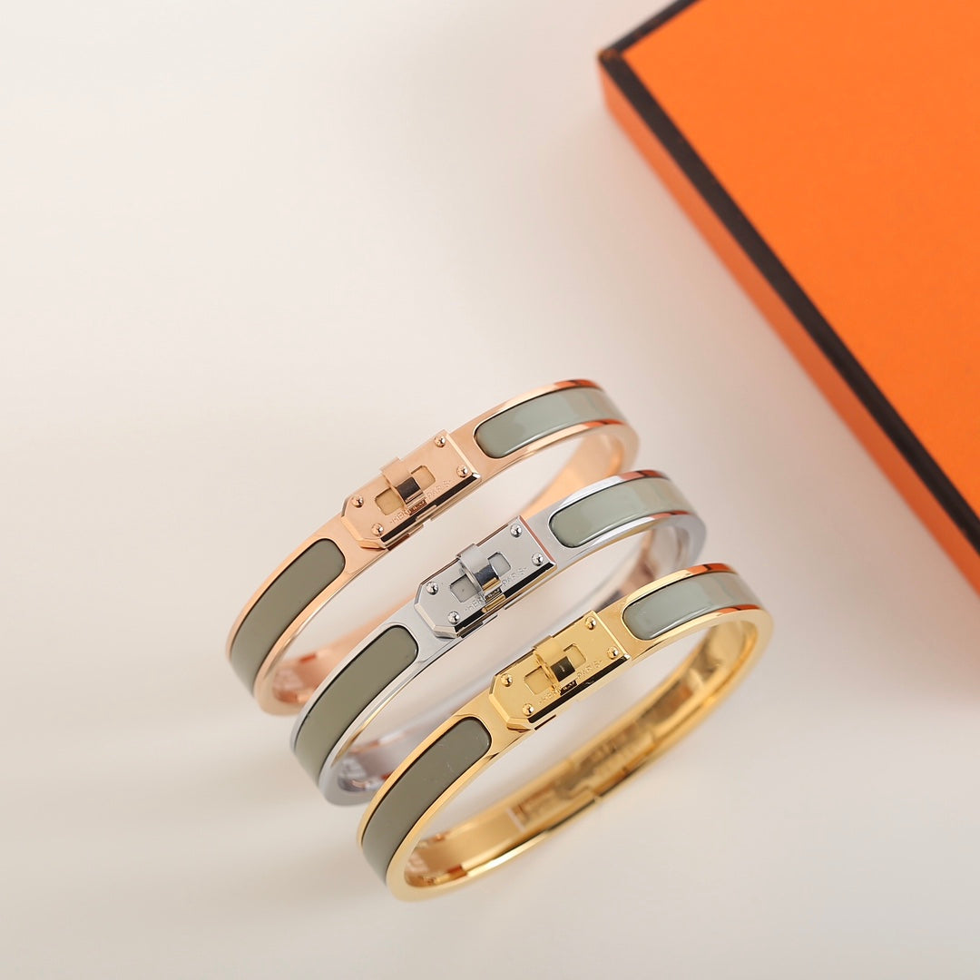 [⭐Mirelle]HM KELLY BLUE GREEN BRACELET