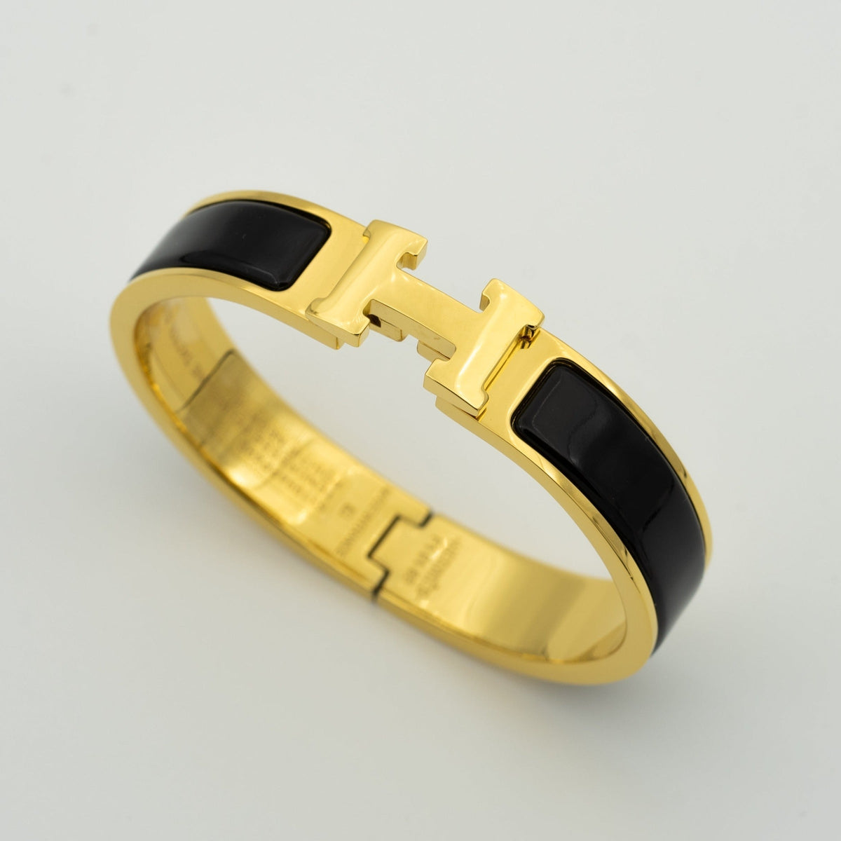 [⭐Mirelle]H BLACK BRACELET