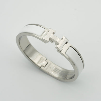 [⭐Mirelle]H WHITE BRACELET