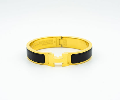 [⭐Mirelle]H BLACK BRACELET