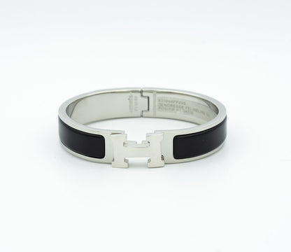 [⭐Mirelle]H BLACK BRACELET