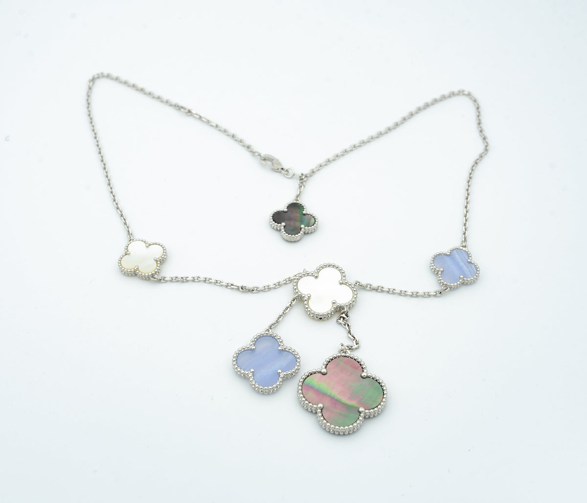 [⭐Mirelle]CLOVER MOP CHALCEDONY NECKLACE SILVER 6 MOTIF