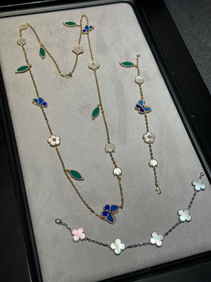 [⭐Mirelle] 26 NEW CLOVER 15 MOTIFS LUCKY NECKLACE