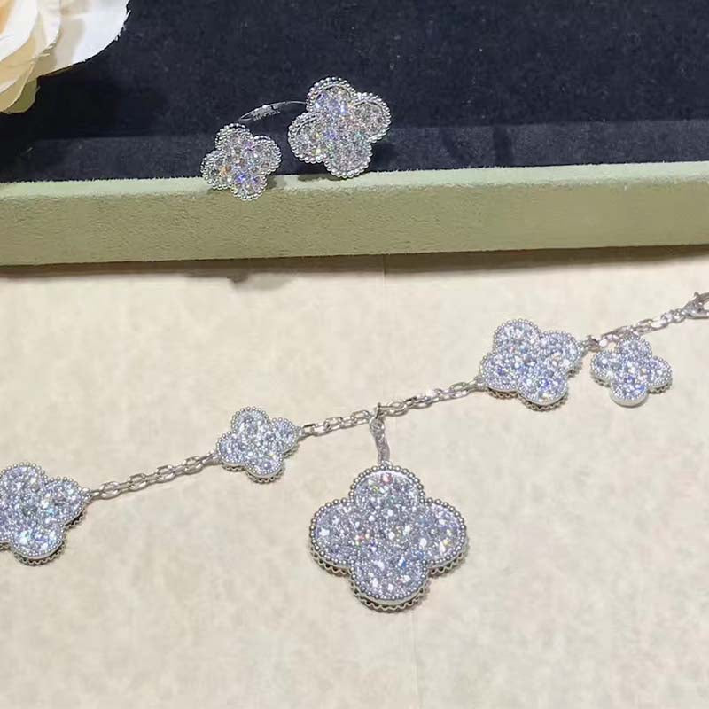 [⭐Mirelle]CLOVER 6 MOTIFS SILVER DIAMOND BRACELET