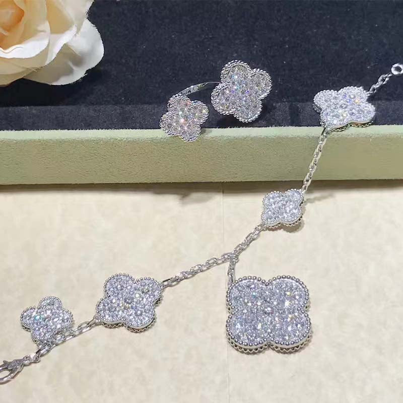 [⭐Mirelle]CLOVER 6 MOTIFS SILVER DIAMOND BRACELET