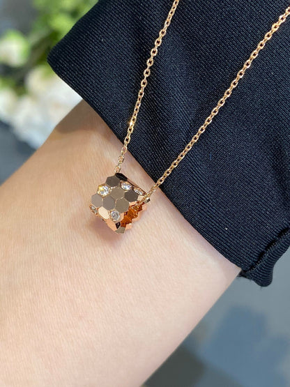 [⭐Mirelle]BEE LOVE DIAMOND NECKLACE
