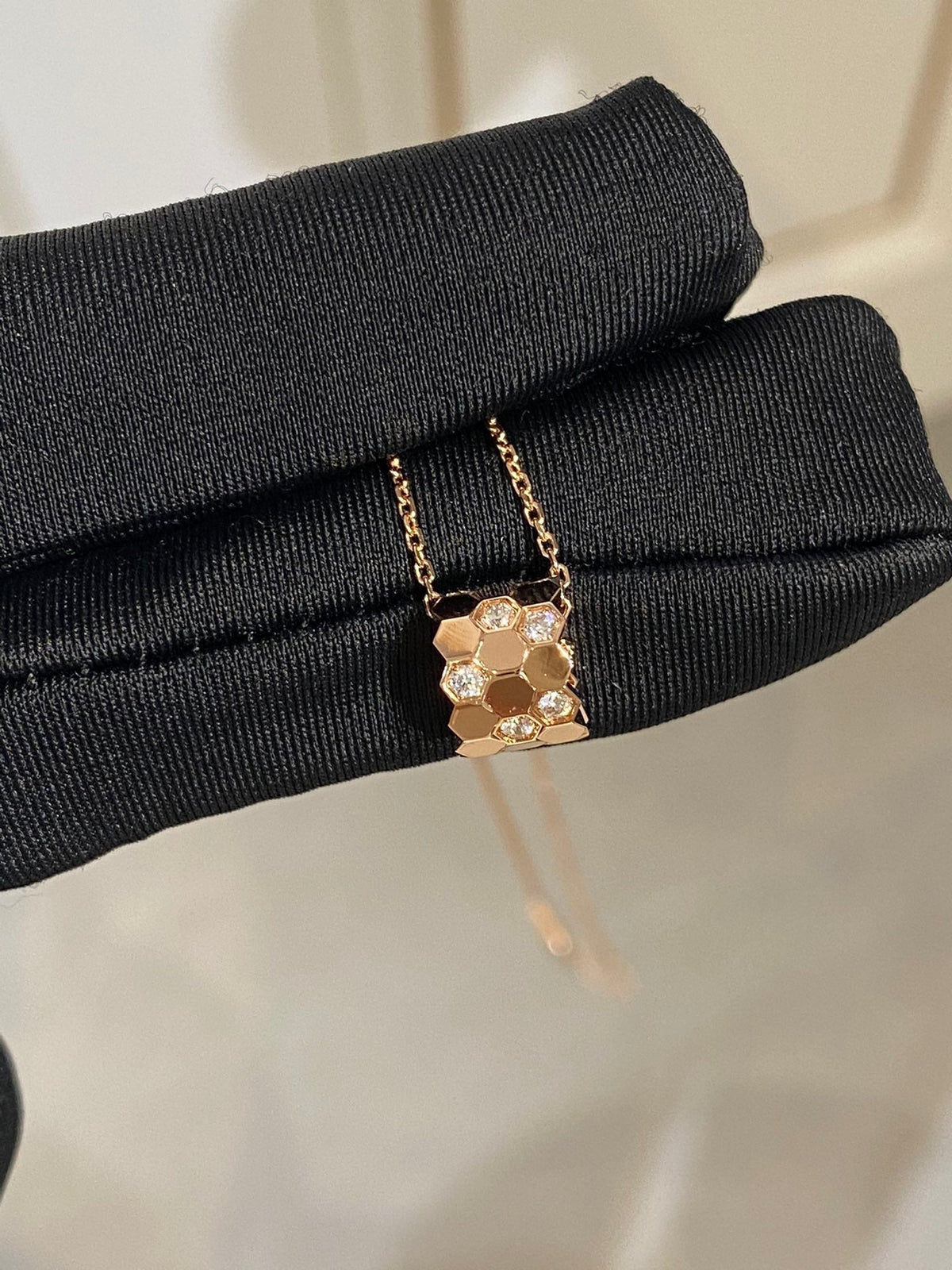 [⭐Mirelle]BEE LOVE DIAMOND NECKLACE
