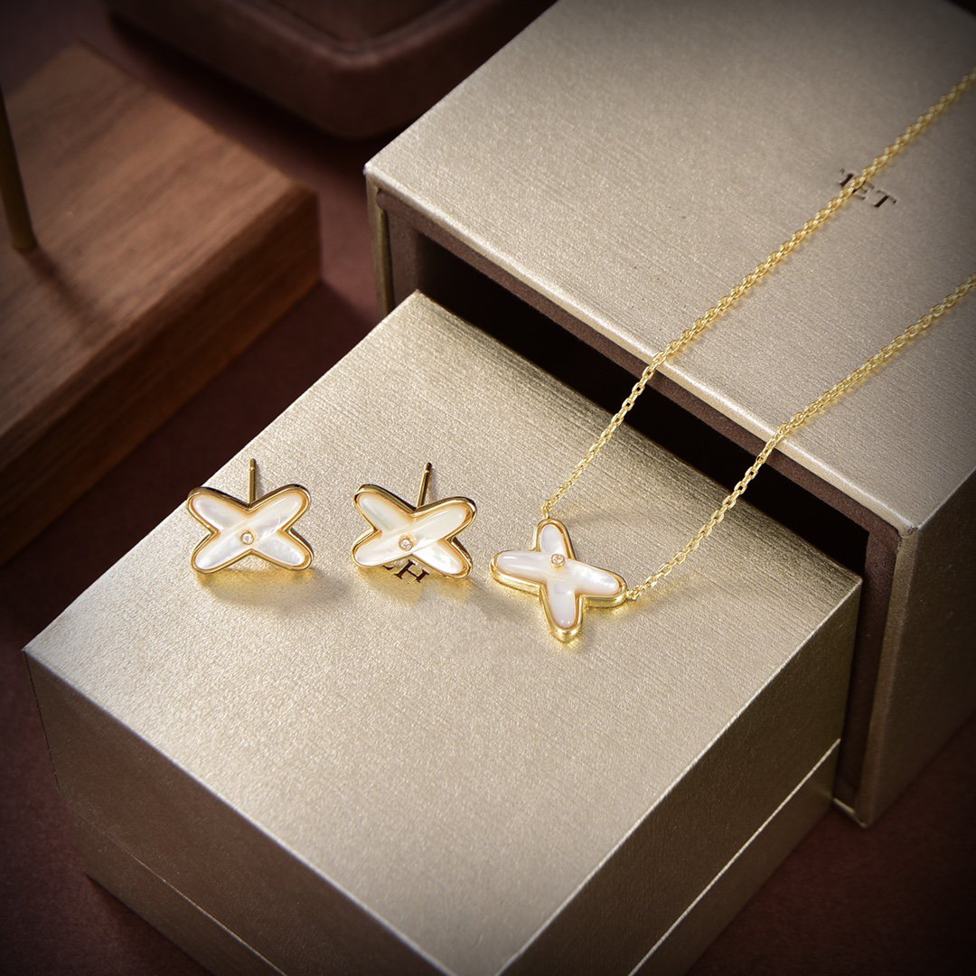 [⭐Mirelle]JEUX DE WHITE MOP GOLD DIAMOND EARRINGS