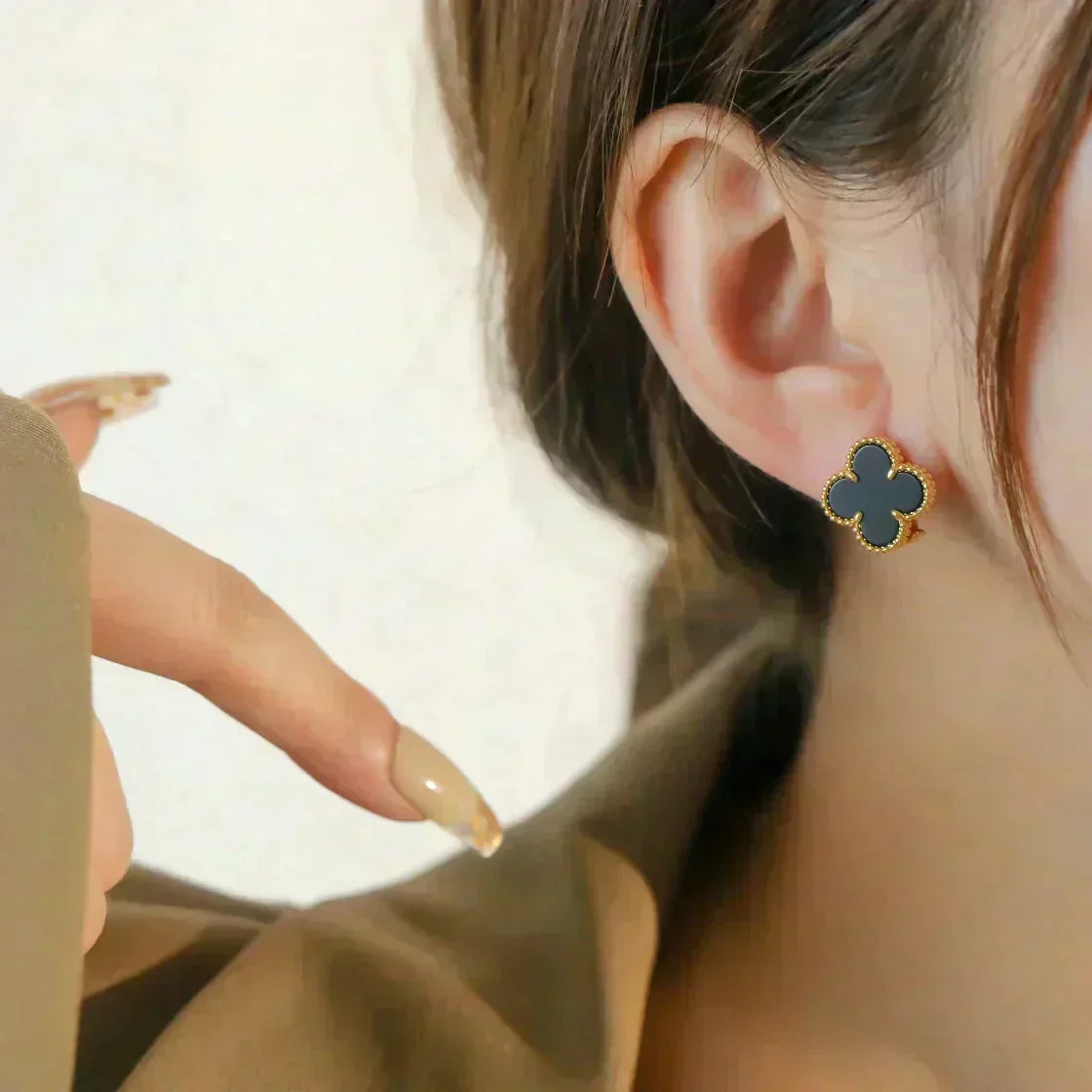 [⭐Mirelle]CLOVER MEDIUM 1 MOTIFS  ONYX STUD EARRINGS