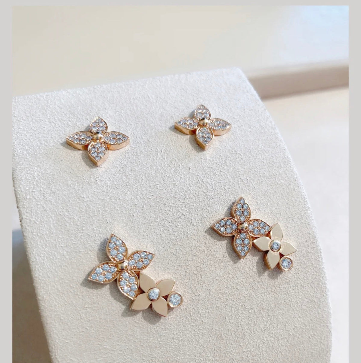 [⭐Mirelle]STAR BLOSSOM STUD EARRINGS PINK GOLD DIAMONDS