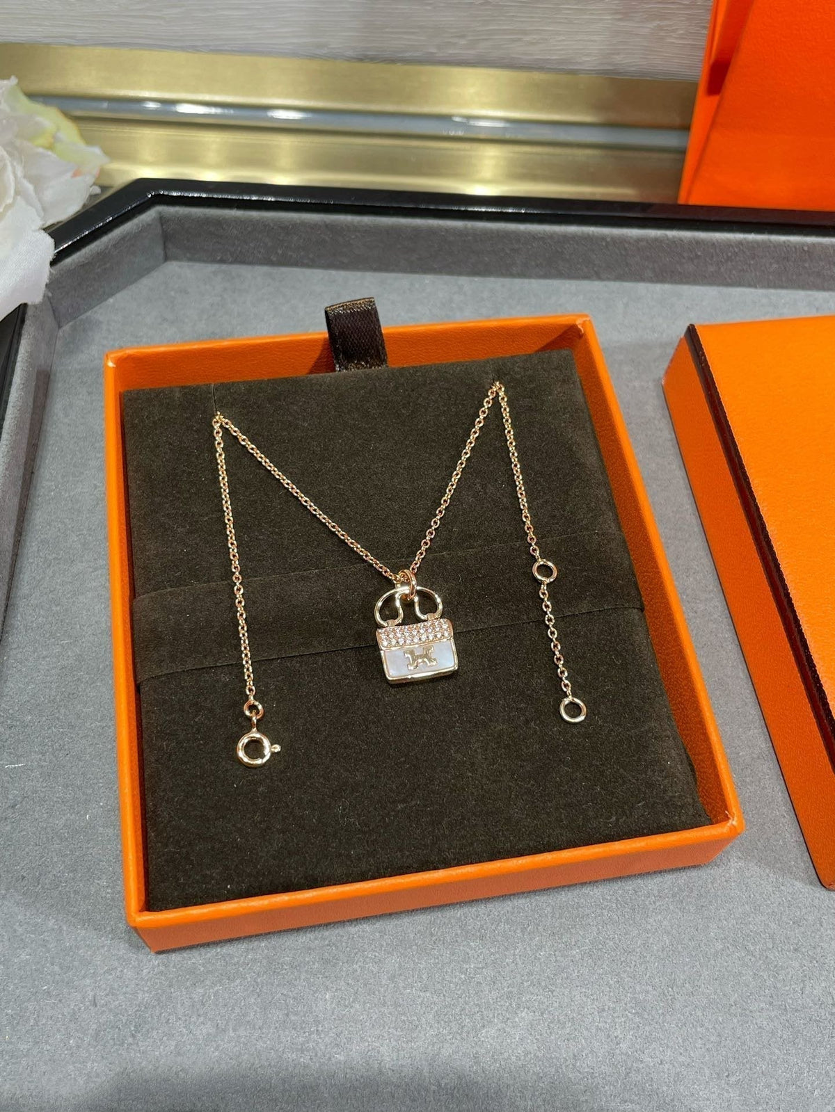 [⭐Mirelle]H CIRCE MOISSANITE PENDANT NECKLACE GOLD