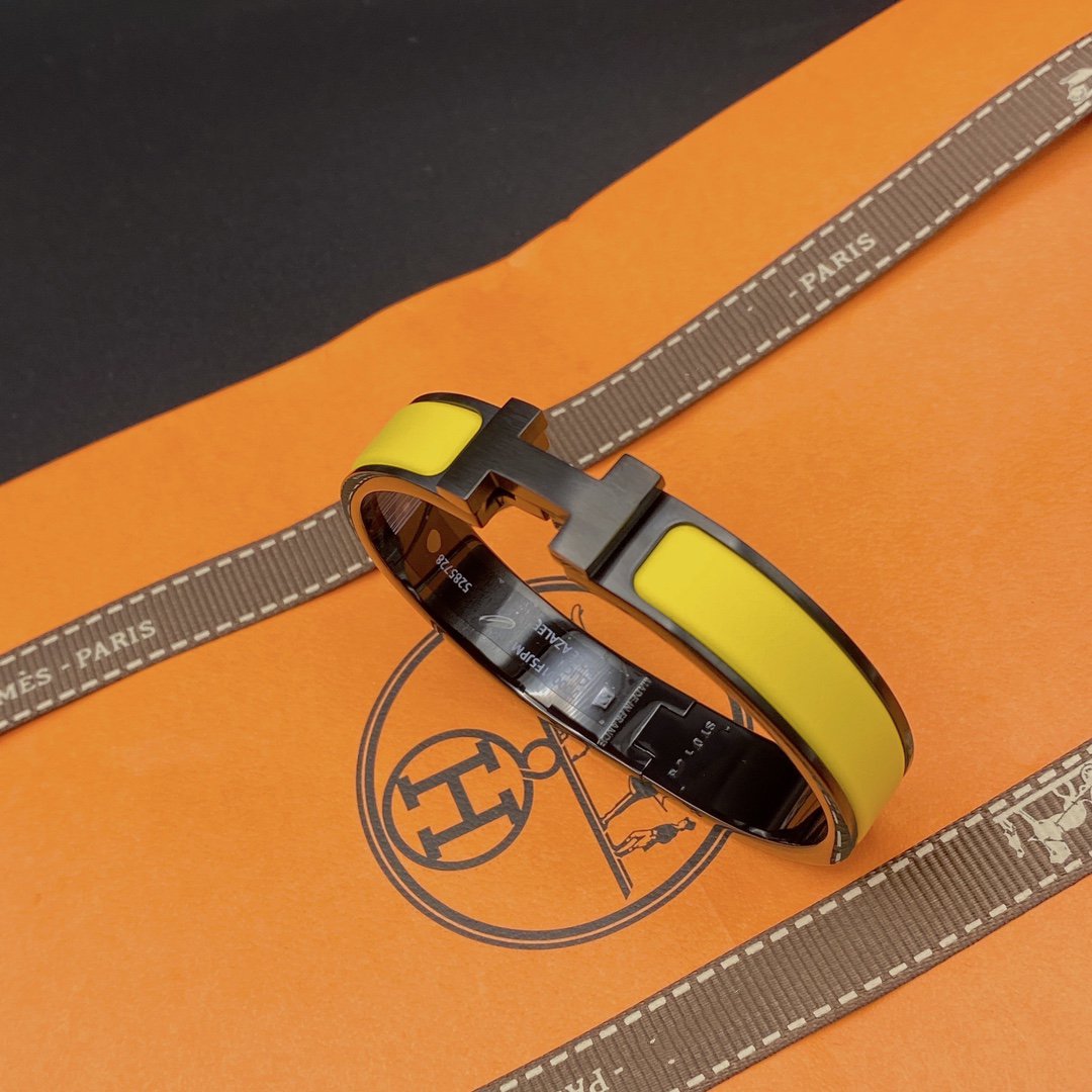 [⭐Mirelle]CLIC HM SO BLACK YELLOW BRACELET