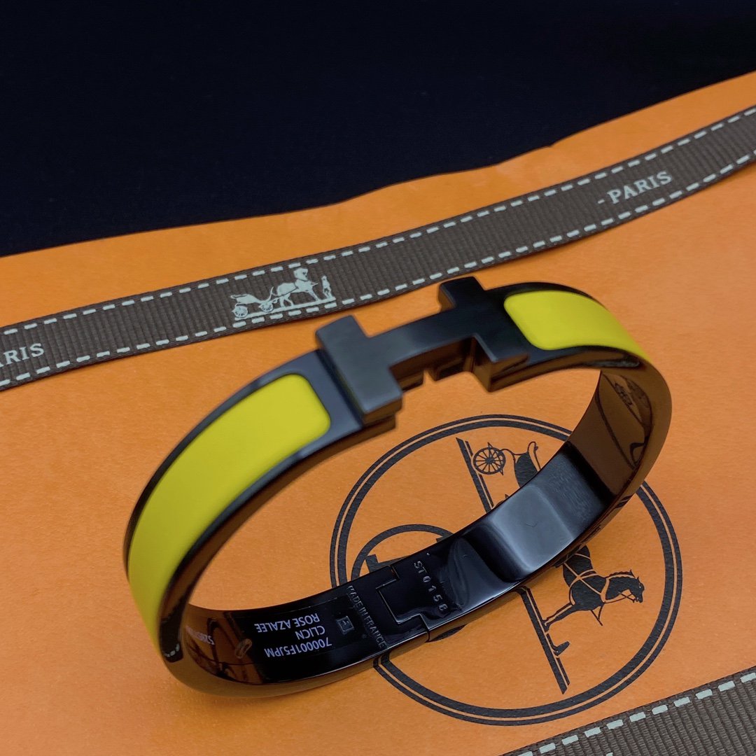 [⭐Mirelle]CLIC HM SO BLACK YELLOW BRACELET