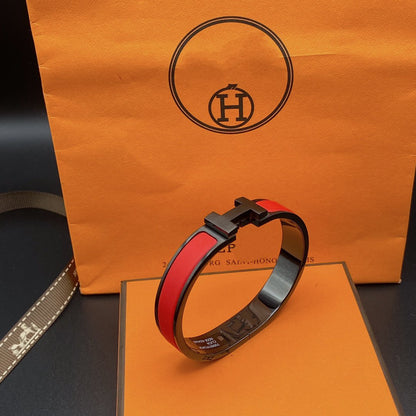 [⭐Mirelle]CLIC HM SO BLACK RED BRACELET
