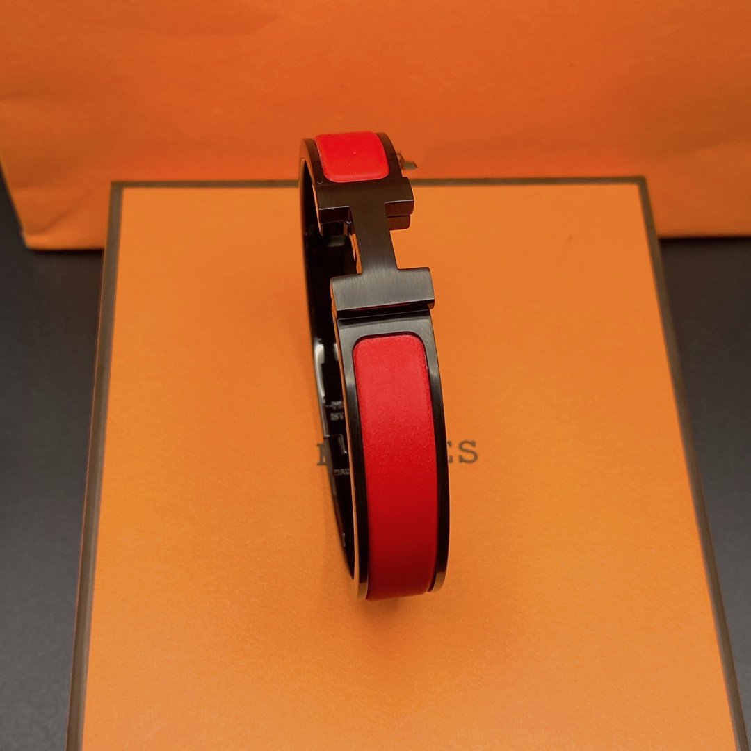 [⭐Mirelle]CLIC HM SO BLACK RED BRACELET