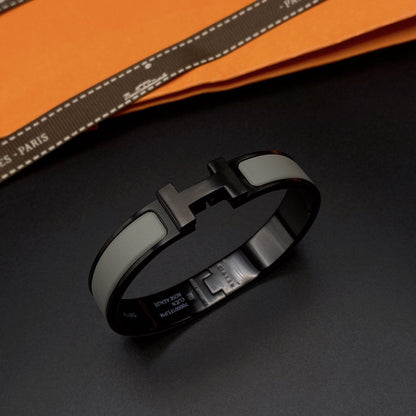 [⭐Mirelle]CLIC HM SO BLACK GREY BRACELET