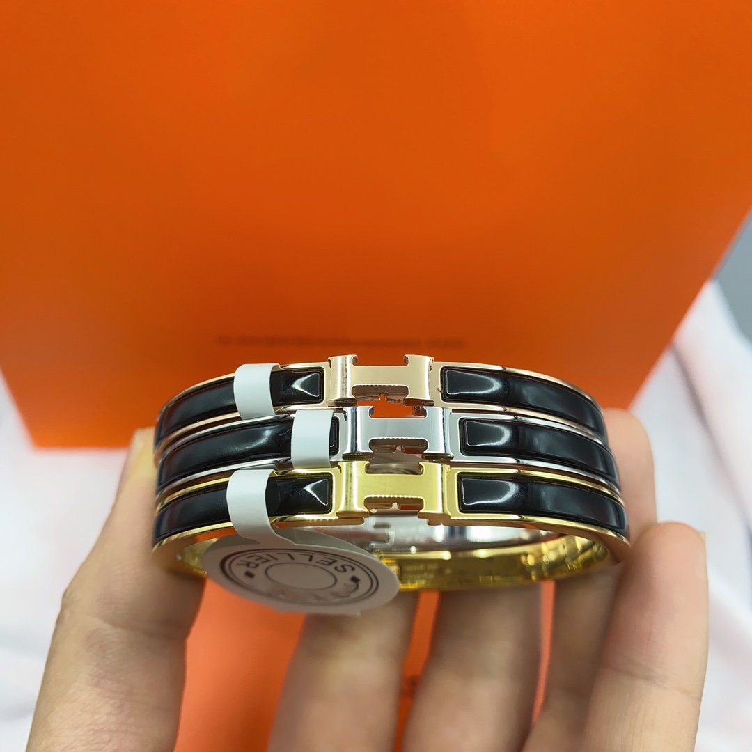 [⭐Mirelle]CLASSIC HM CLIC BLACK 8MM ENAMEL BRACELET